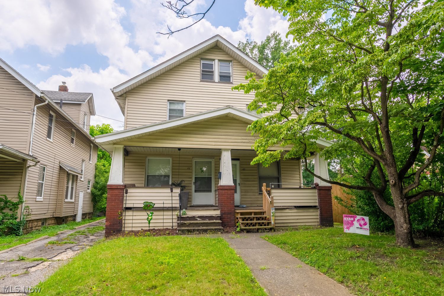 42-44 E Archwood Avenue Akron OH 44301