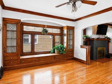 18308 East Park Drive Cleveland OH 44119