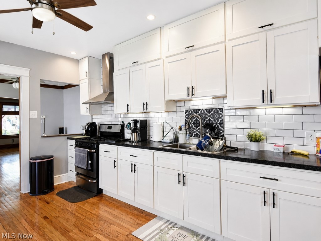 18308 East Park Drive Cleveland OH 44119