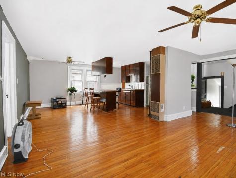 18308 East Park Drive Cleveland OH 44119