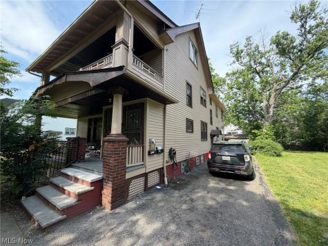 3646 Chelton Road Shaker Heights OH 44120