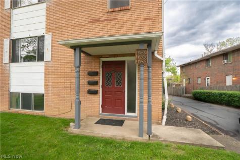 1753-1757 Cromwell Drive Akron OH 44313