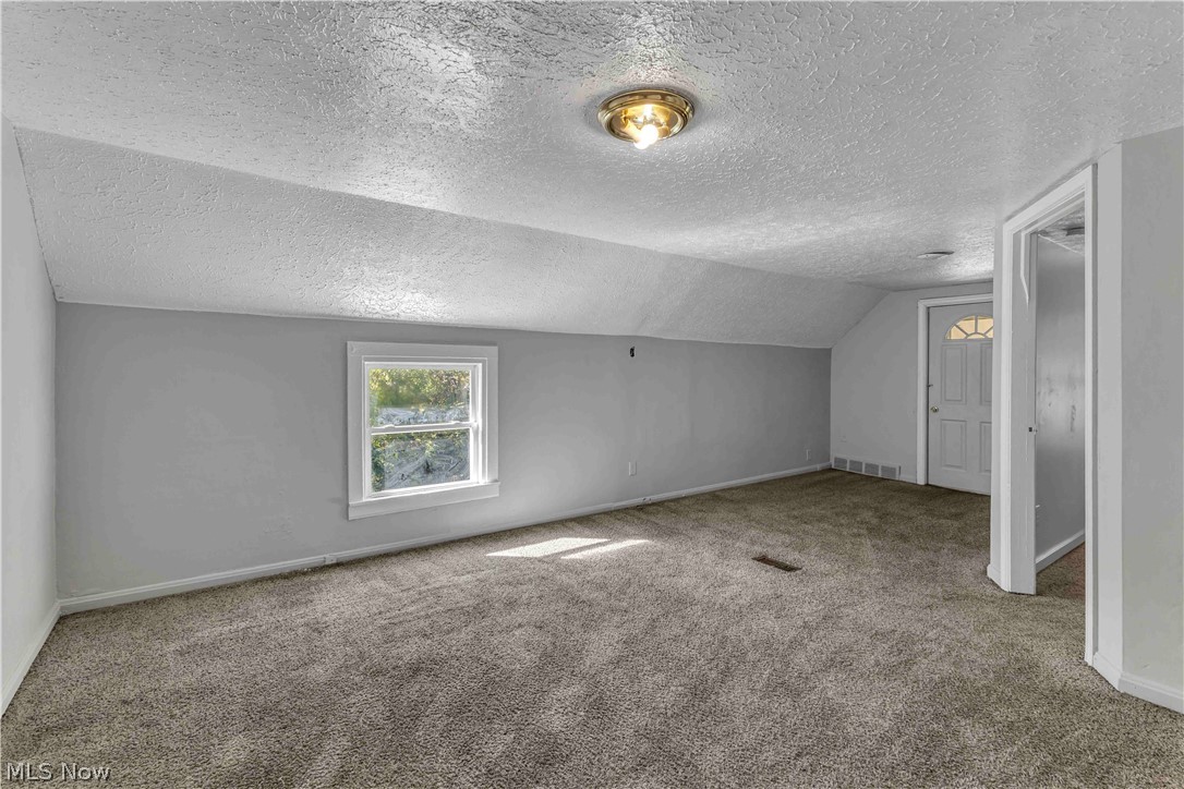 7606 Vineyard Avenue Garfield Heights OH 44105