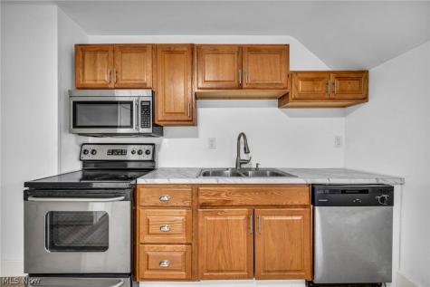 3196 W 43rd Street Cleveland OH 44109