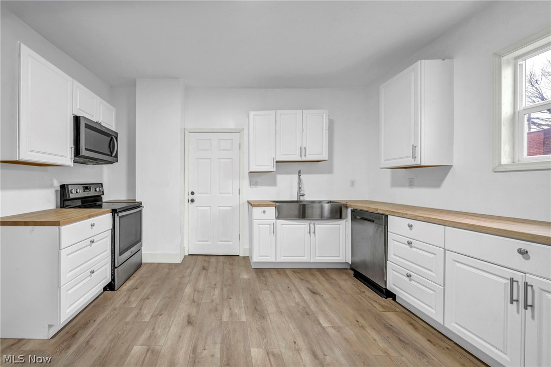 3196 W 43rd Street Cleveland OH 44109