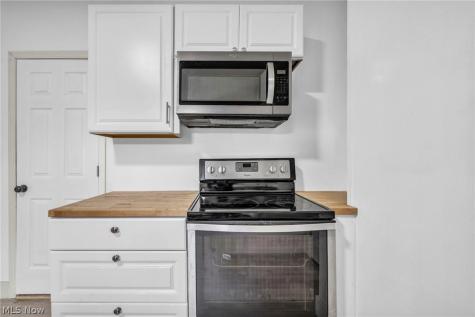 3196 W 43rd Street Cleveland OH 44109