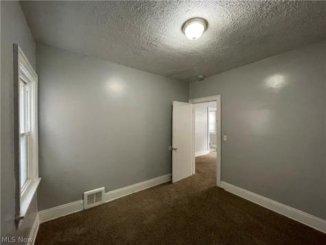 3495 W 99th Street Cleveland OH 44102