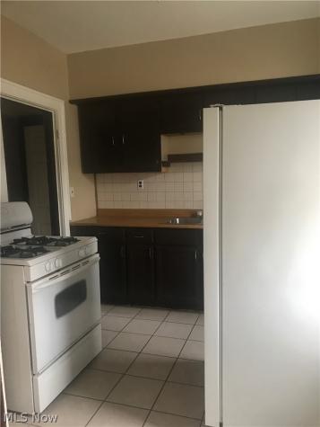 3495 W 99th Street Cleveland OH 44102