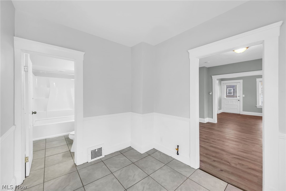 3726 Newark Avenue Cleveland OH 44109