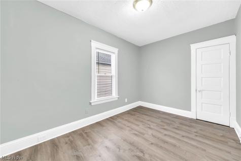 3726 Newark Avenue Cleveland OH 44109