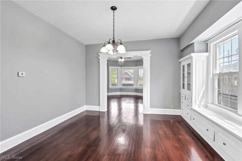 10109 Almira Avenue Cleveland OH 44111