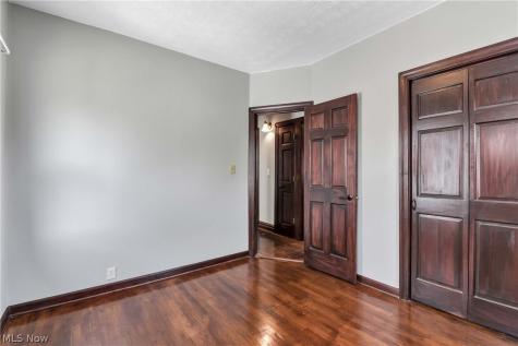 10109 Almira Avenue Cleveland OH 44111