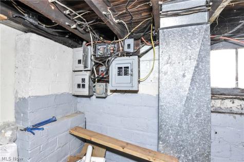 10109 Almira Avenue Cleveland OH 44111