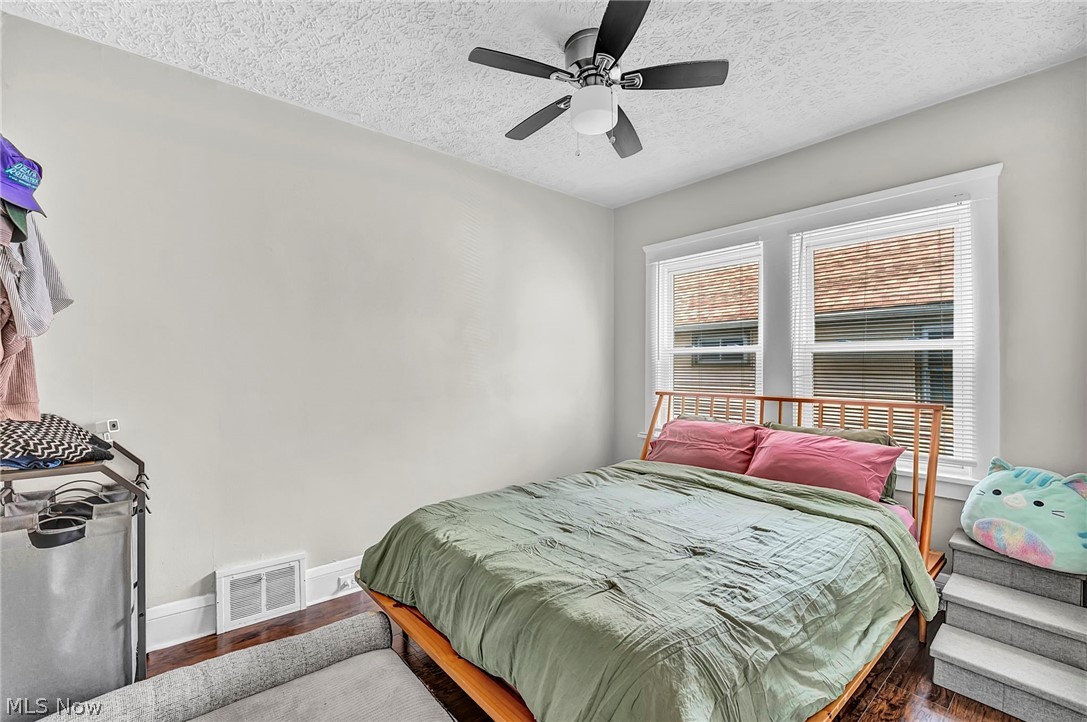 2203 Bunts Road Lakewood OH 44107