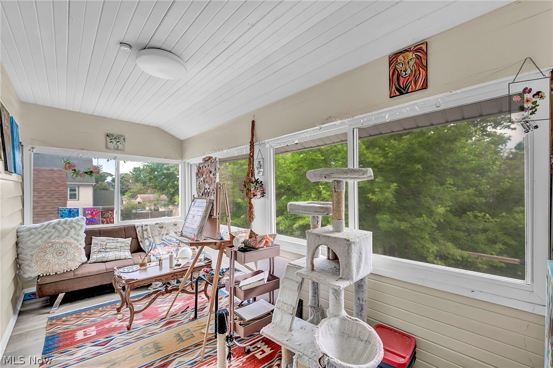 2203 Bunts Road Lakewood OH 44107
