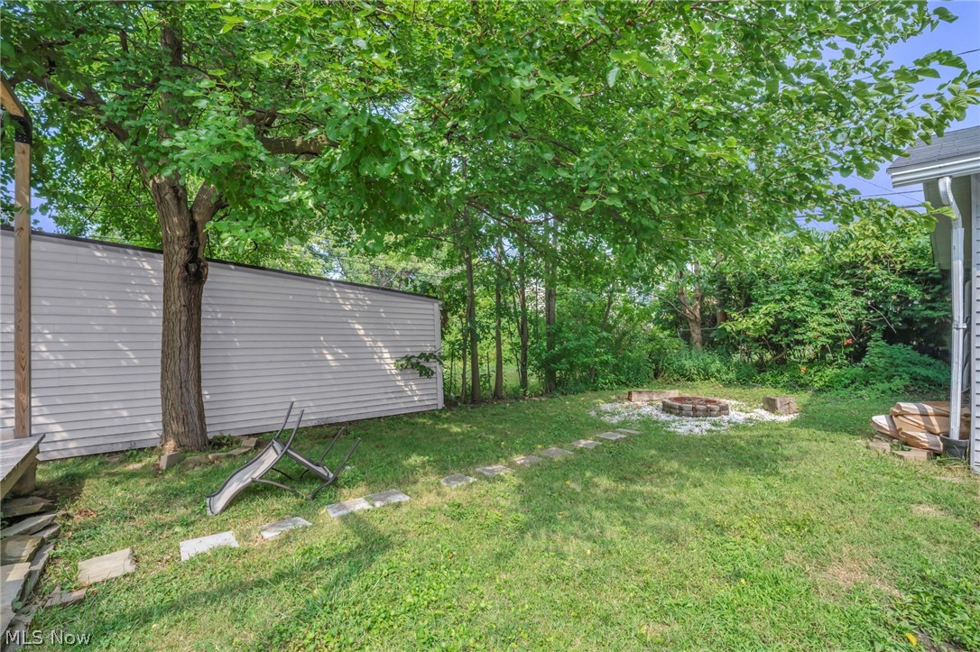 2203 Bunts Road Lakewood OH 44107