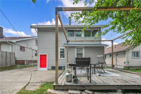 2203 Bunts Road Lakewood OH 44107