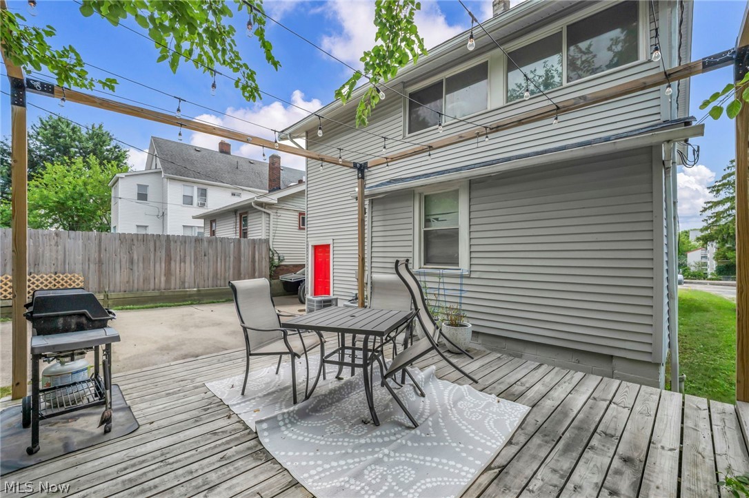2203 Bunts Road Lakewood OH 44107