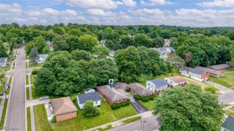 1235 Roslyn Avenue Akron OH 44320