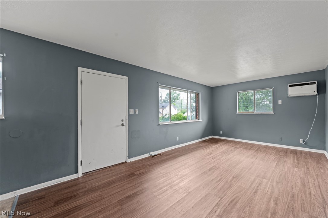 1235 Roslyn Avenue Akron OH 44320
