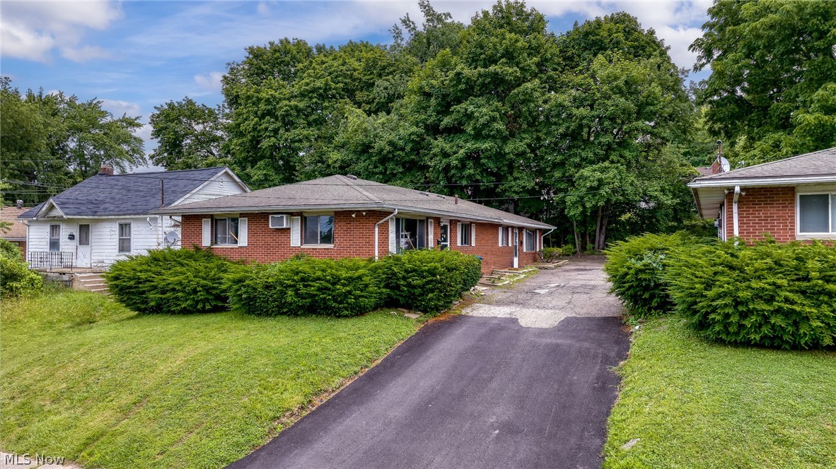 1235 Roslyn Avenue Akron OH 44320