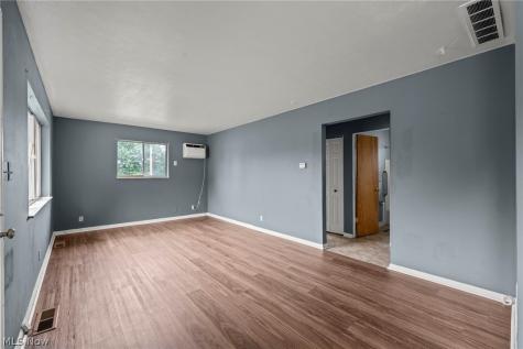 1235 Roslyn Avenue Akron OH 44320