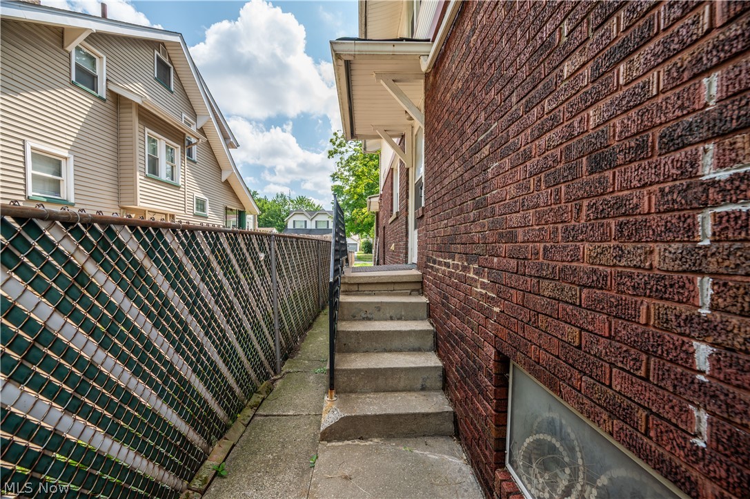 626 Woodbine Avenue SE Warren OH 44483