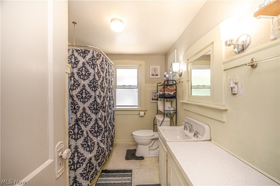 626 Woodbine Avenue SE Warren OH 44483