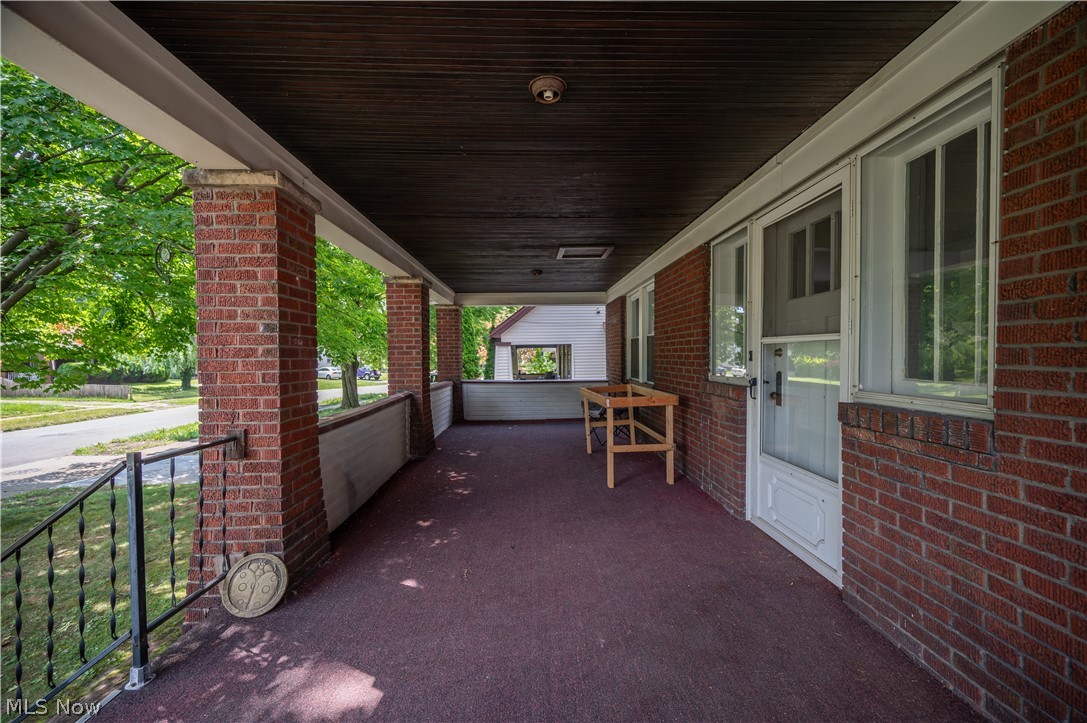 626 Woodbine Avenue SE Warren OH 44483