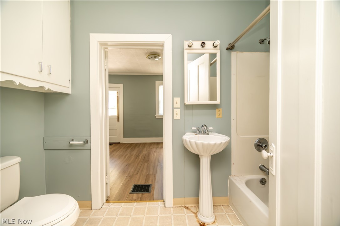 626 Woodbine Avenue SE Warren OH 44483