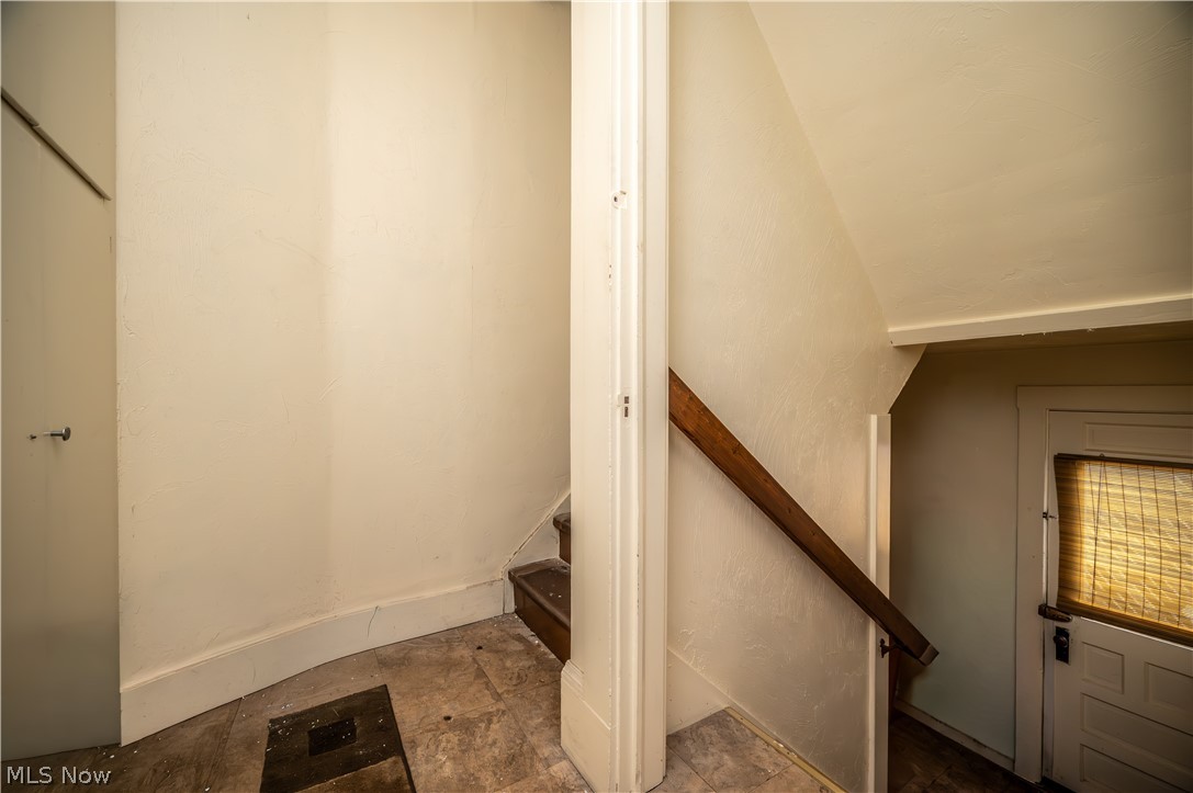 626 Woodbine Avenue SE Warren OH 44483