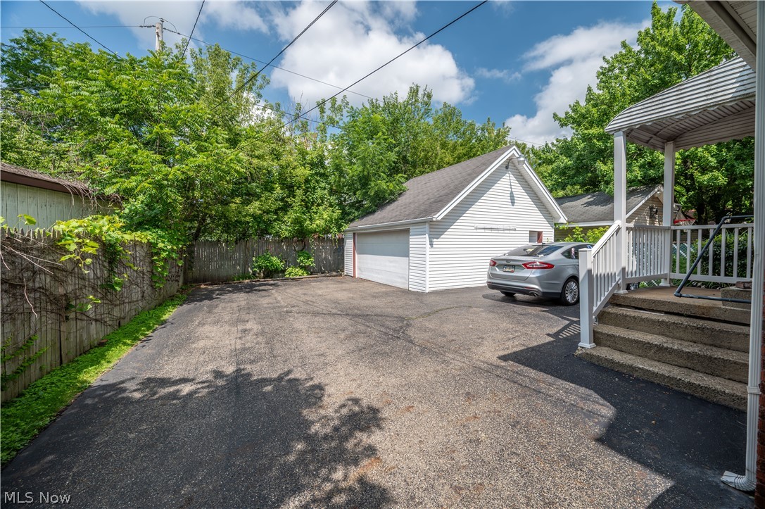 626 Woodbine Avenue SE Warren OH 44483