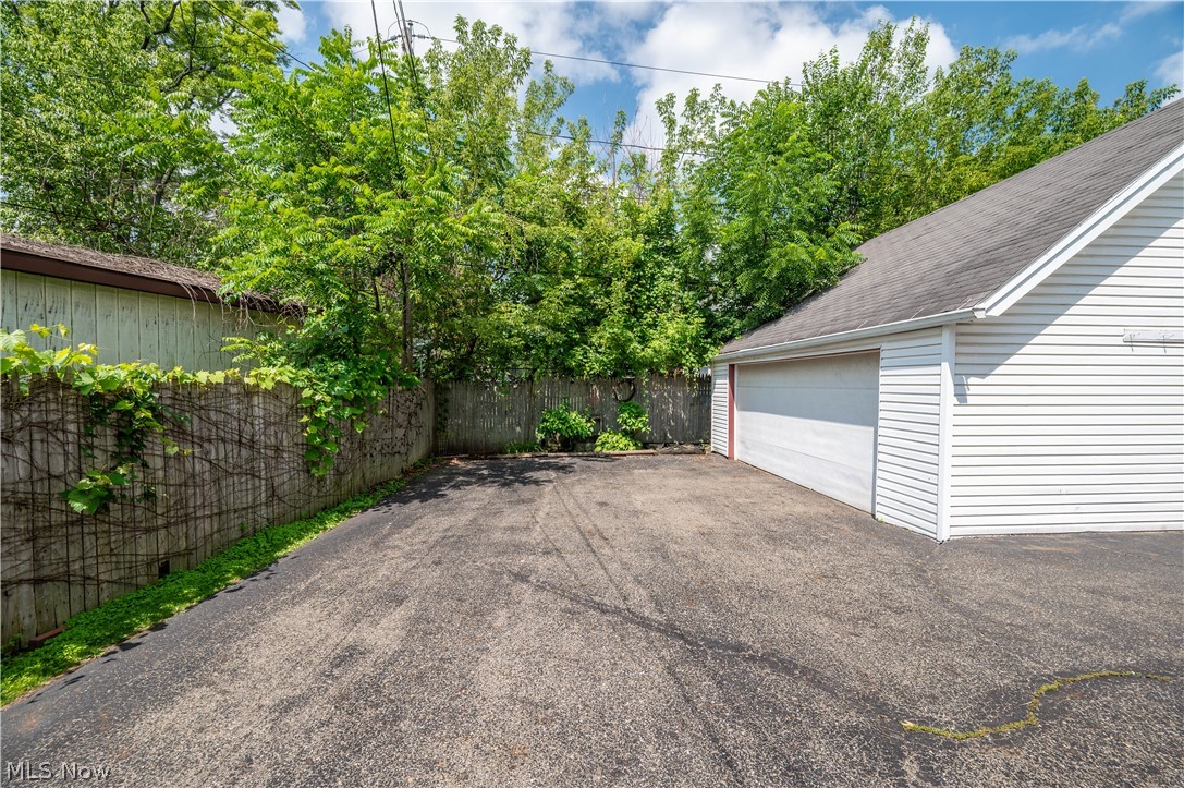 626 Woodbine Avenue SE Warren OH 44483