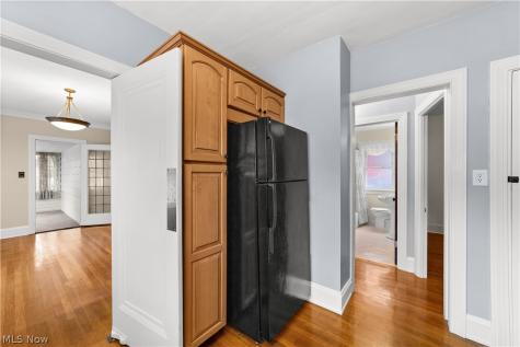 14602 Mitchell Avenue Cleveland OH 44111