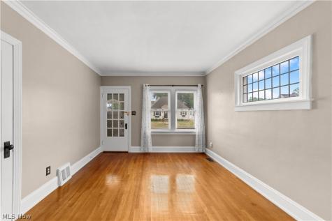 14602 Mitchell Avenue Cleveland OH 44111