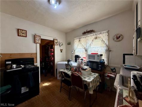 412 E 146th Street Cleveland OH 44110