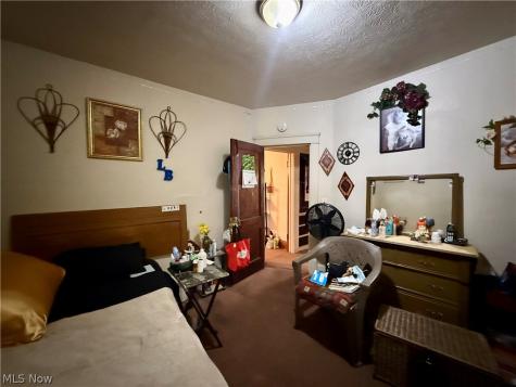 412 E 146th Street Cleveland OH 44110