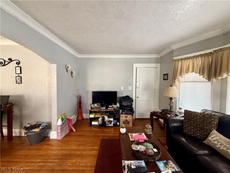 412 E 146th Street Cleveland OH 44110