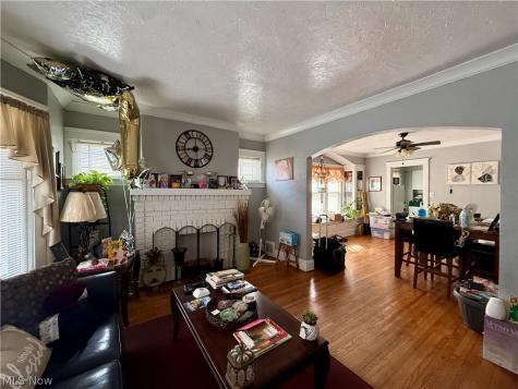 412 E 146th Street Cleveland OH 44110