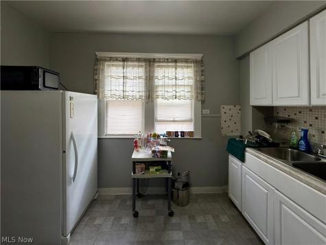 412 E 146th Street Cleveland OH 44110