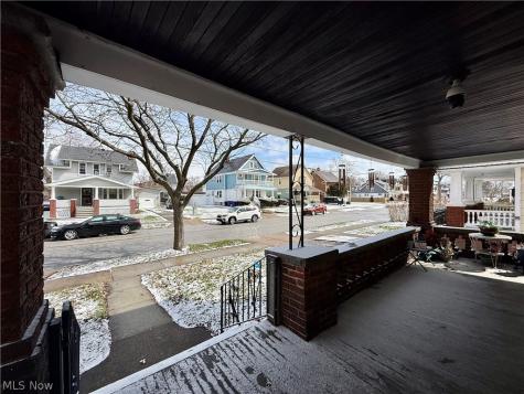 412 E 146th Street Cleveland OH 44110