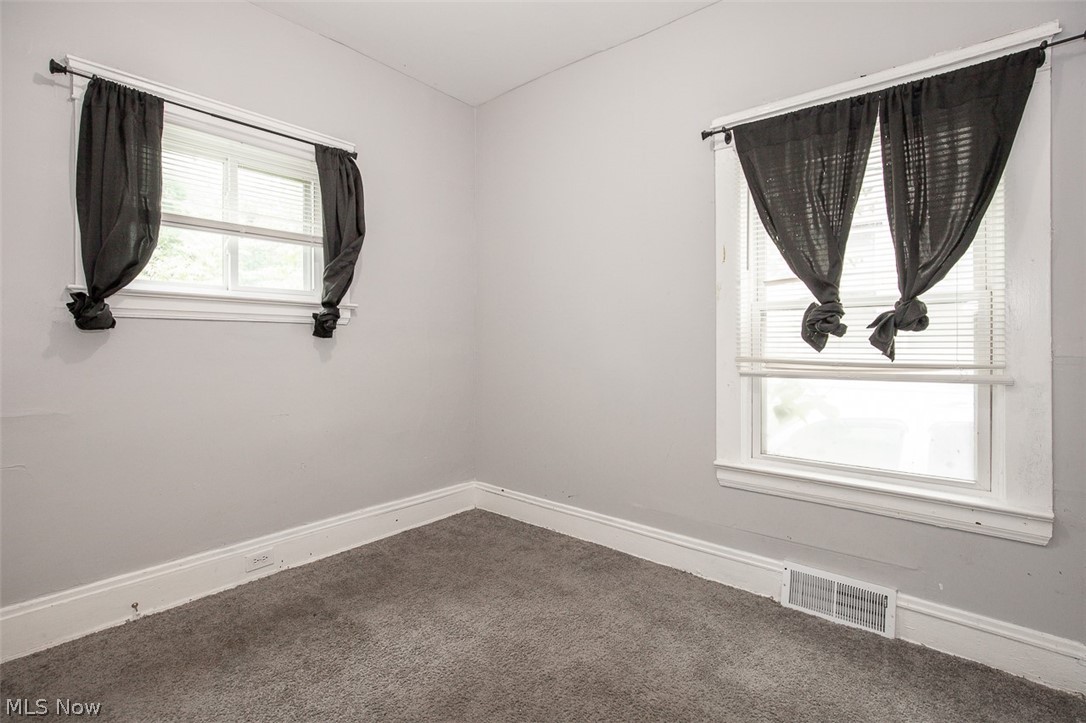9421 Parkview Avenue Cleveland OH 44104