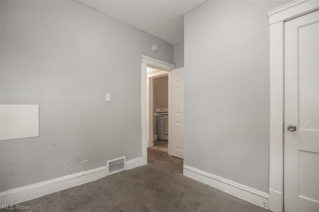 9421 Parkview Avenue Cleveland OH 44104