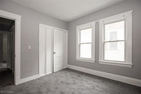 9421 Parkview Avenue Cleveland OH 44104