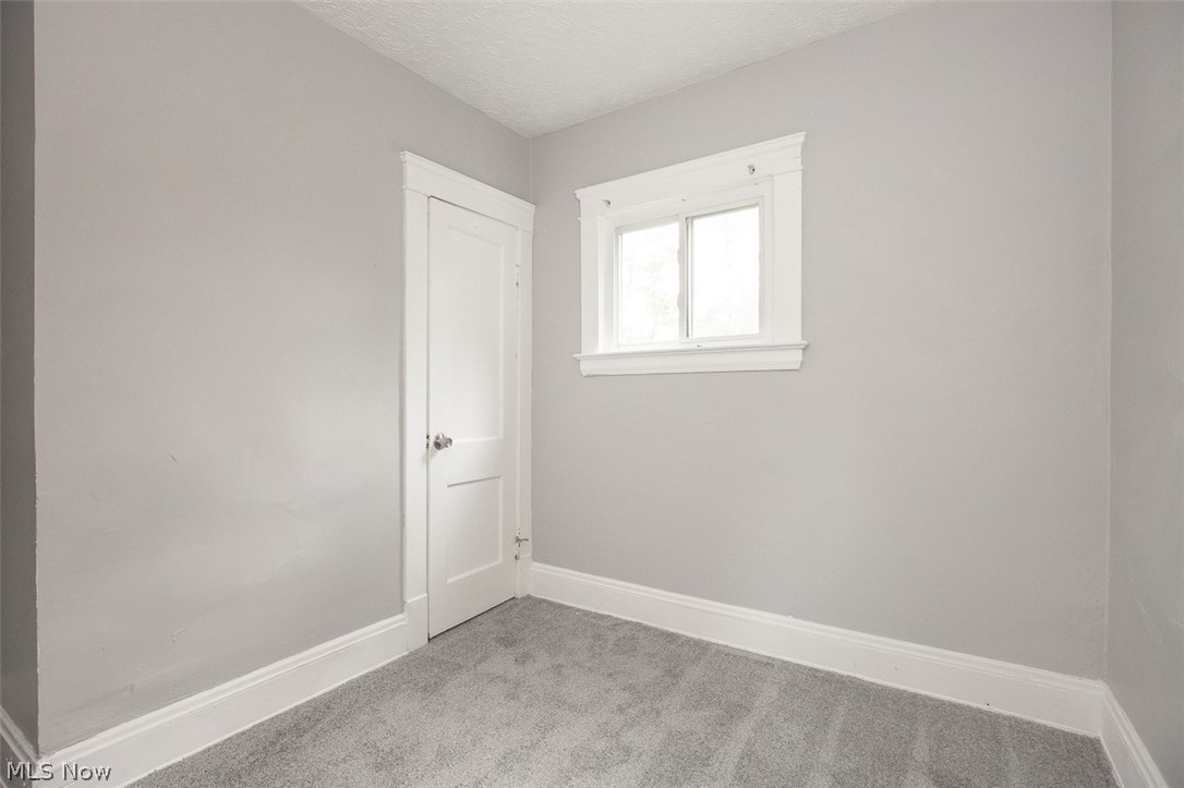9421 Parkview Avenue Cleveland OH 44104
