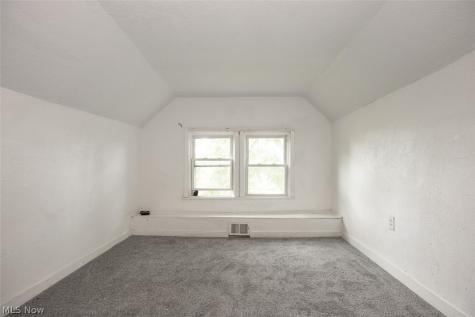 9421 Parkview Avenue Cleveland OH 44104