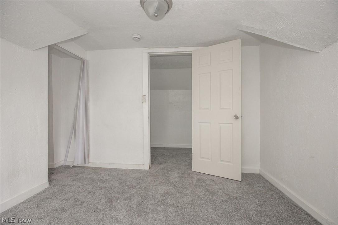 9421 Parkview Avenue Cleveland OH 44104
