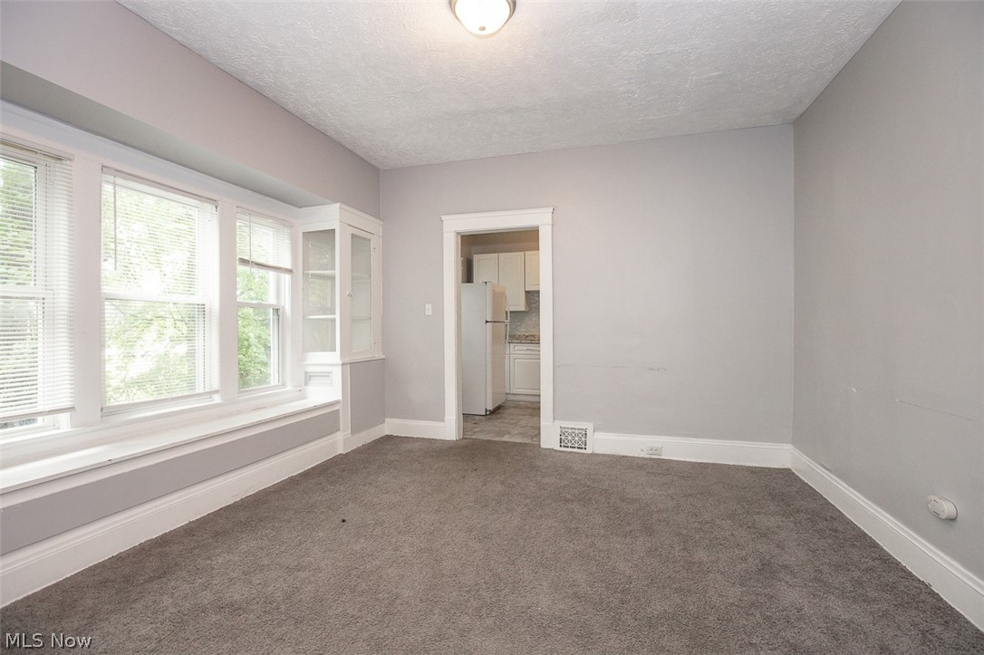9421 Parkview Avenue Cleveland OH 44104