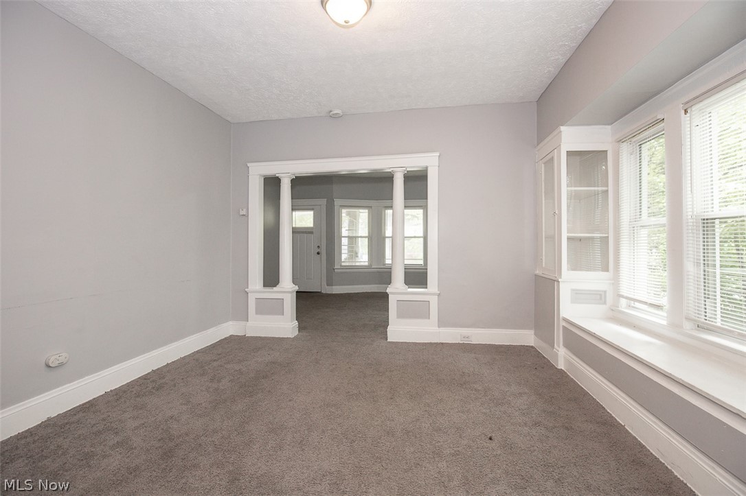 9421 Parkview Avenue Cleveland OH 44104