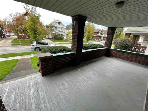 4308 Beta Avenue Newburgh Heights OH 44105